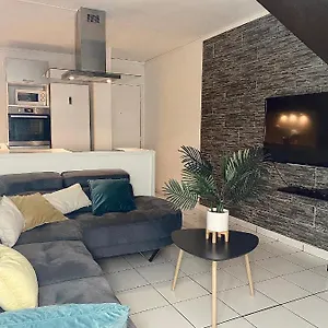 Appartement Duplex Lagon Bleu Ac Piscine Bas Du, Le Gosier (Grande-Terre)